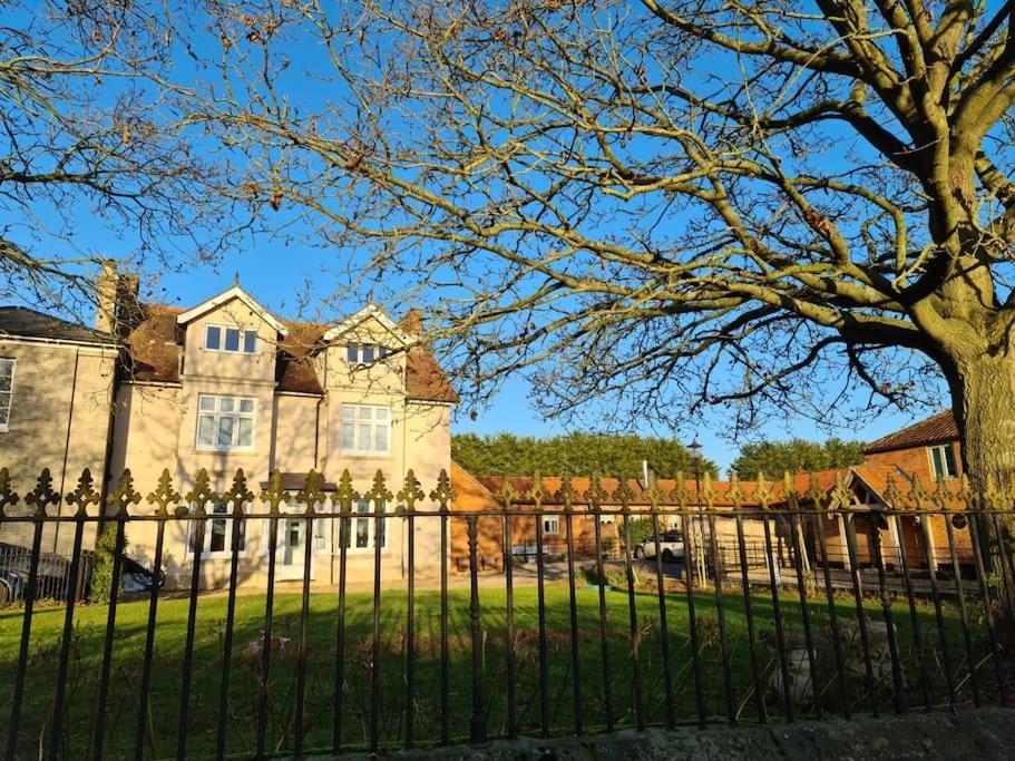 Stylish 2 Bed Apart In The Heart Of North Norfolk North Walsham Exterior foto